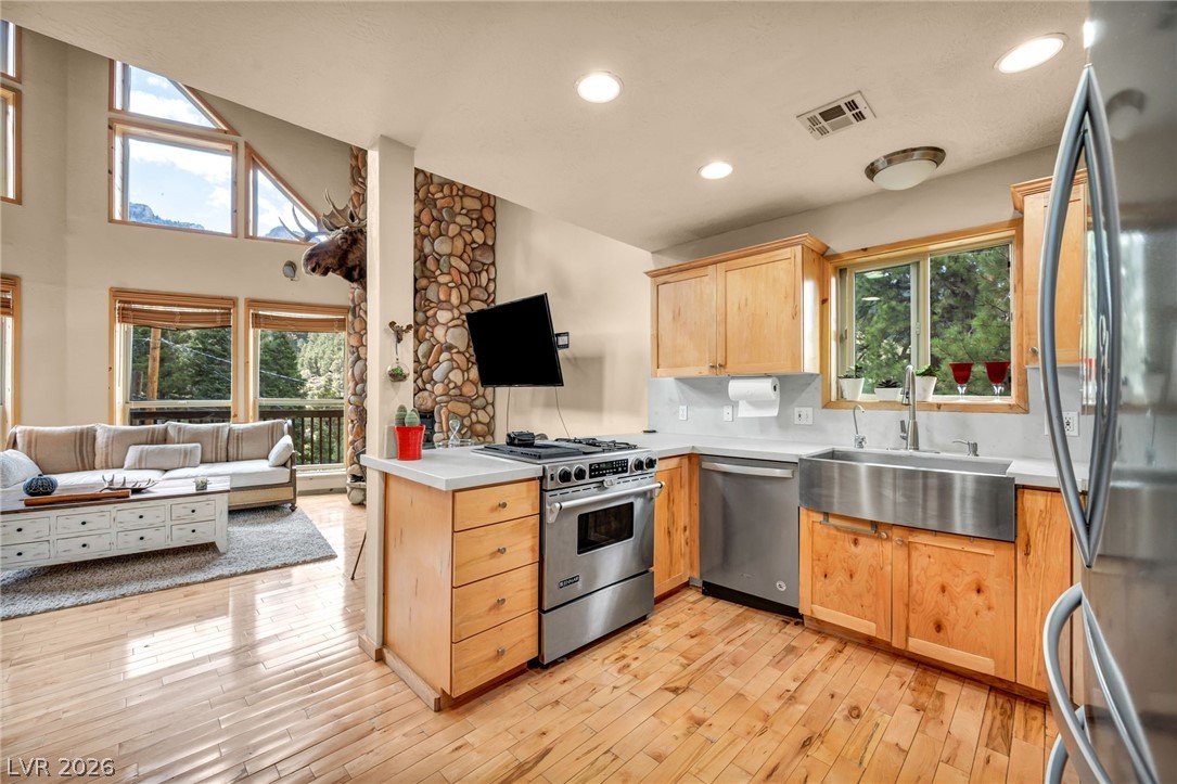 4137 Matterhorn Way Property Photo 34