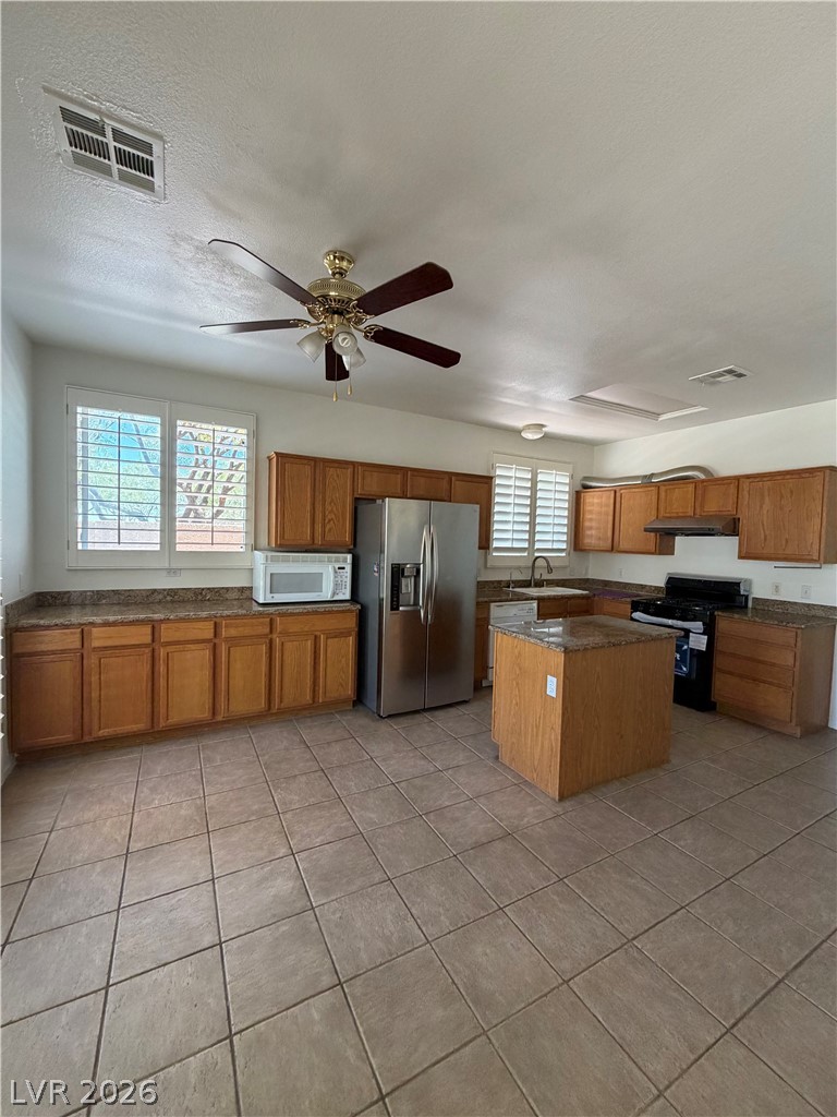 10644 Austin Bluffs Avenue Property Photo 5