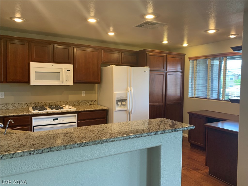 11830 Portina Drive 2031 Property Photo 4