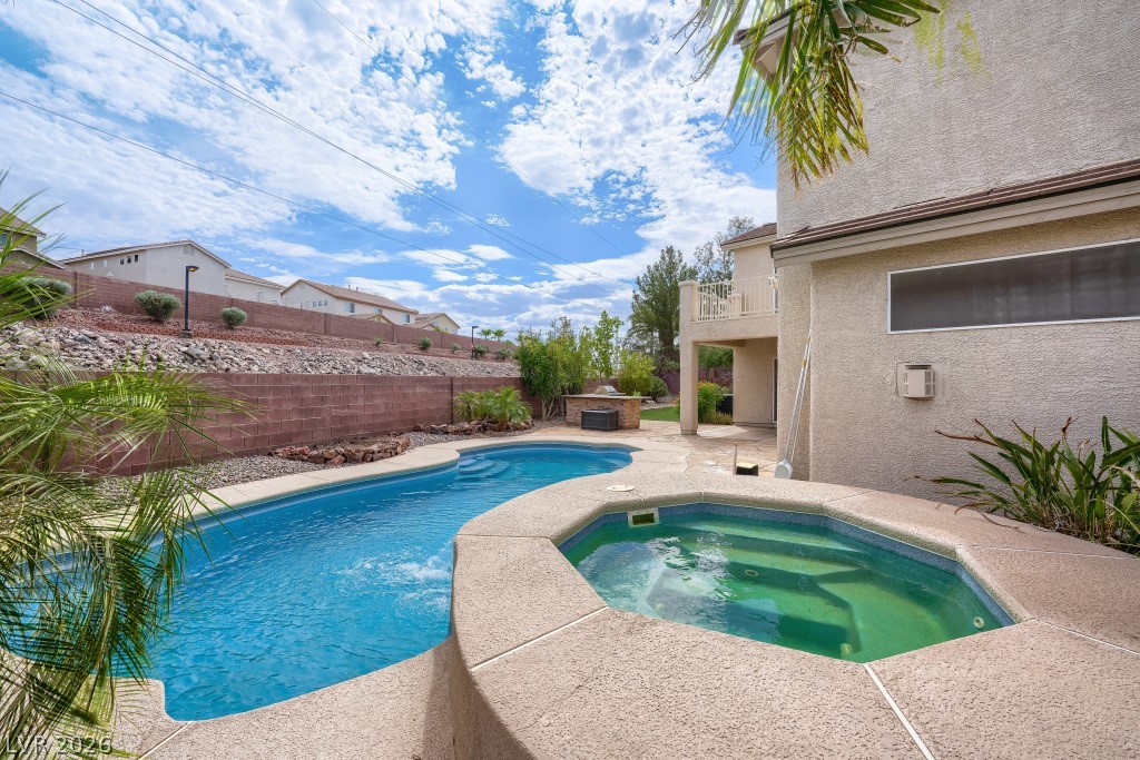 1133 Thunder Canyon Avenue Property Photo 4