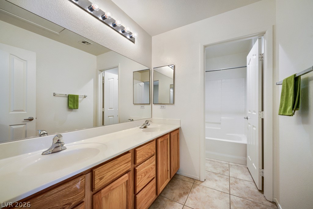 1133 Thunder Canyon Avenue Property Photo 28