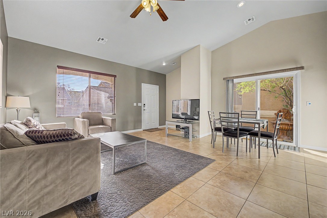 1430 Summer Glow Avenue Property Photo 5