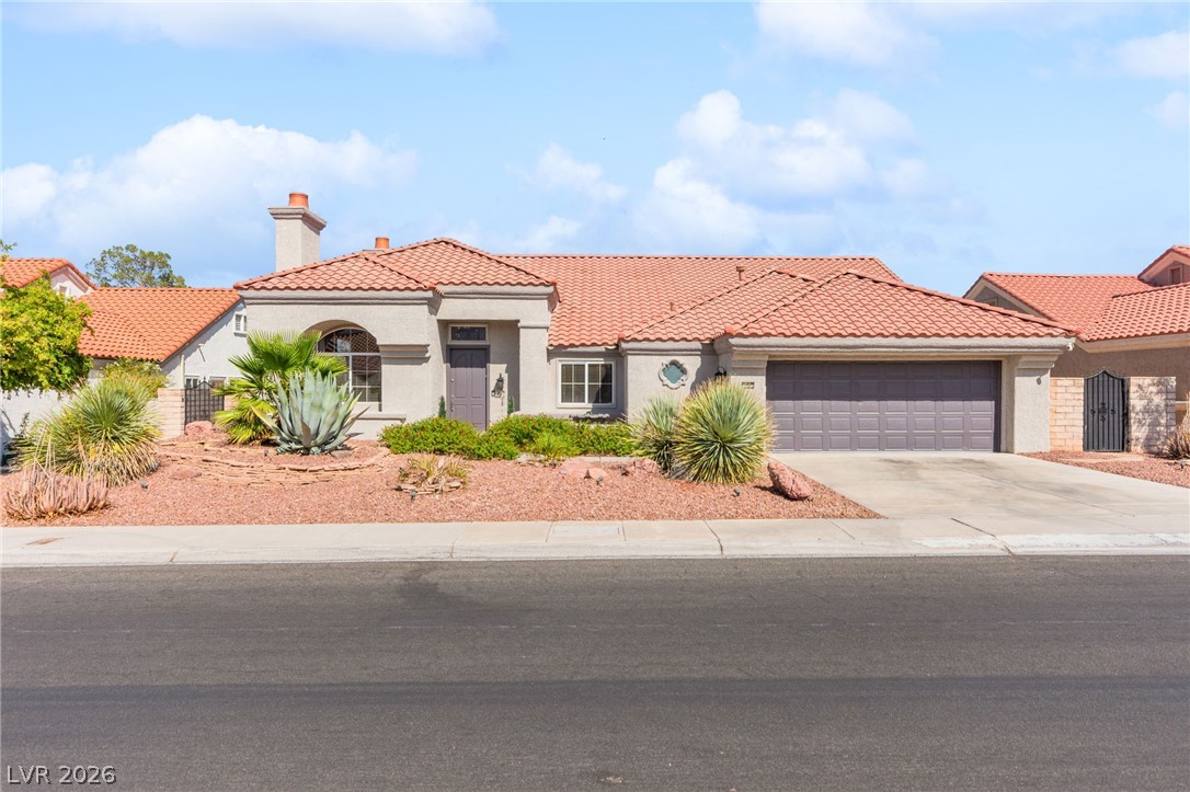 2900 Crown Ridge Drive Property Photo 10