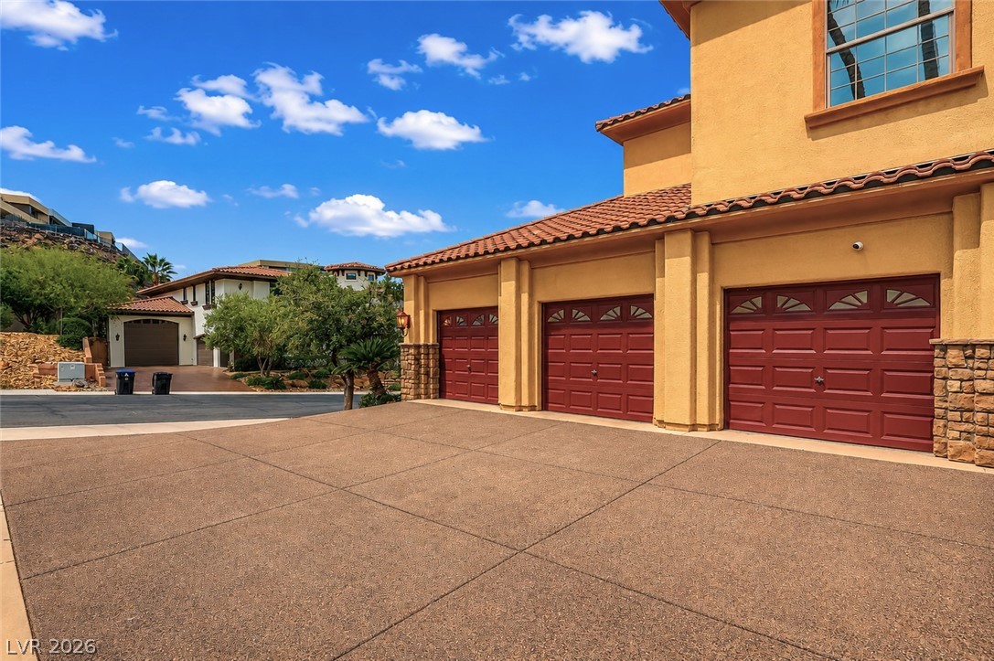 1760 Harpsichord Way Property Photo 7