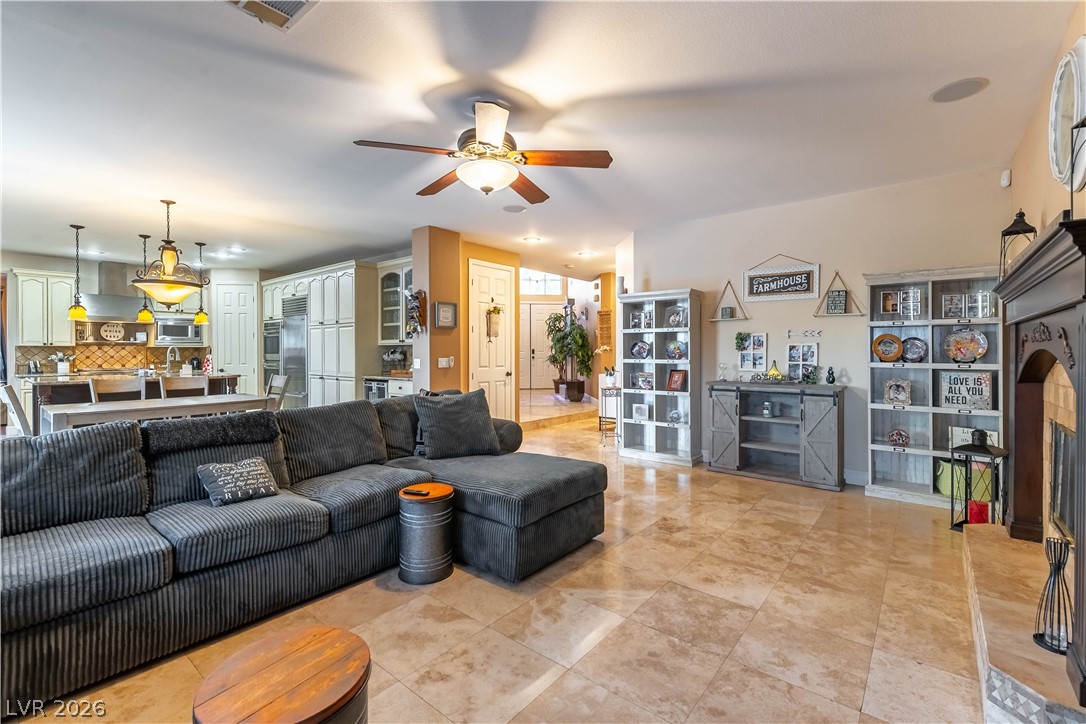 324 Glistening Cloud Drive Property Photo 17