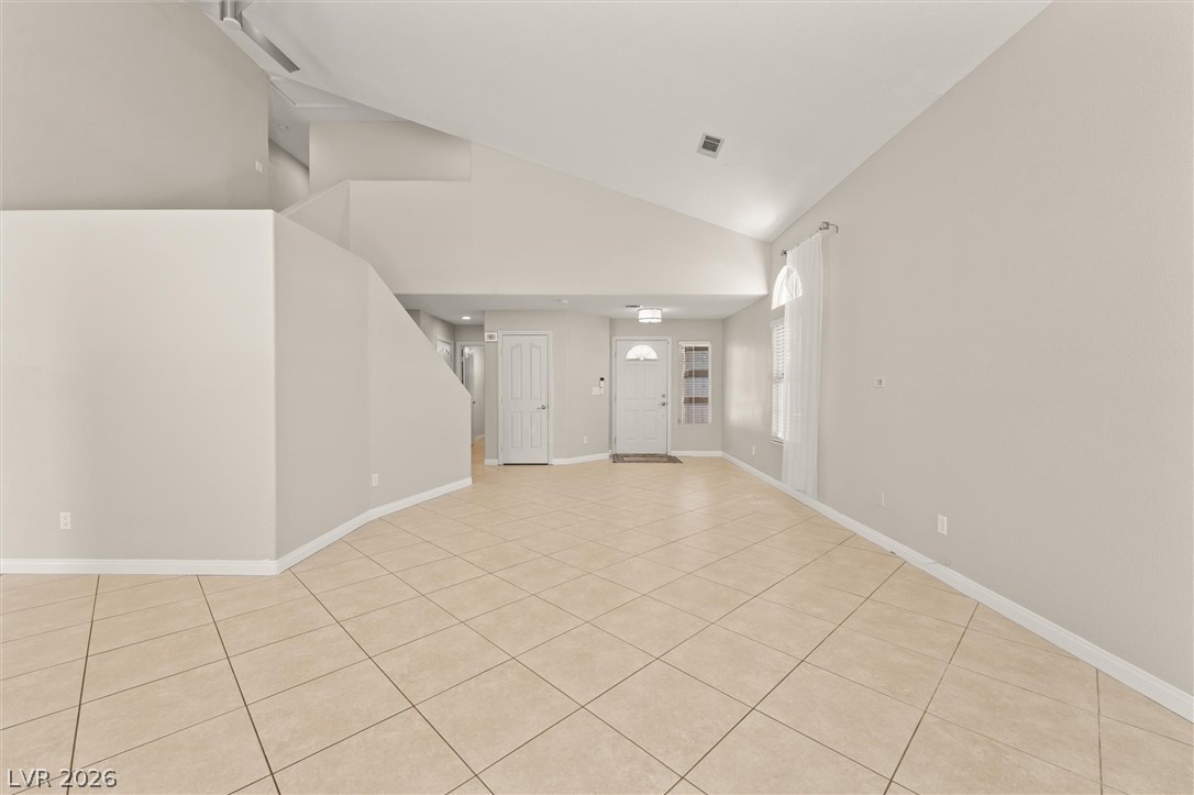 121 Golf Range Street Property Photo 6