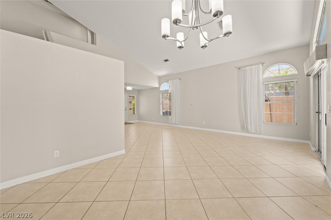 121 Golf Range Street Property Photo 7