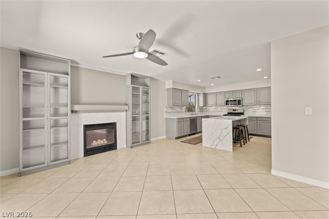 121 Golf Range Street Property Photo 9