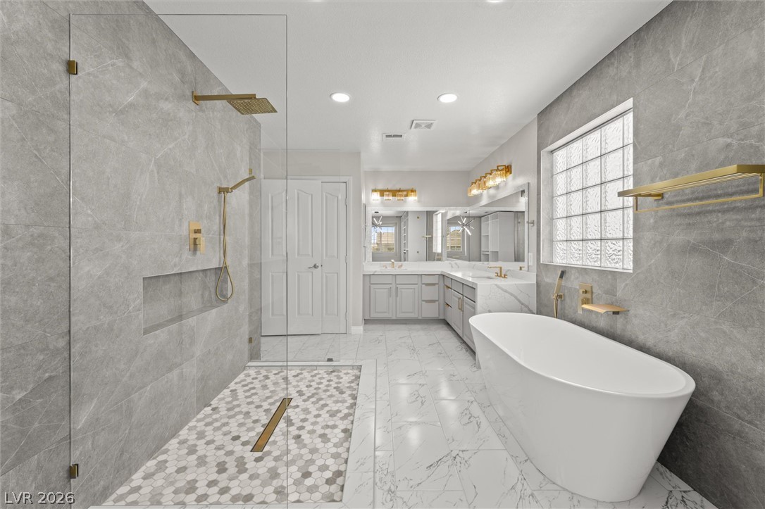 121 Golf Range Street Property Photo 25