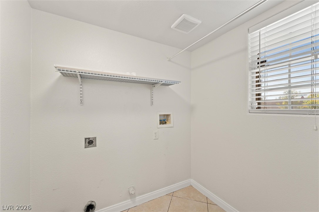 121 Golf Range Street Property Photo 33