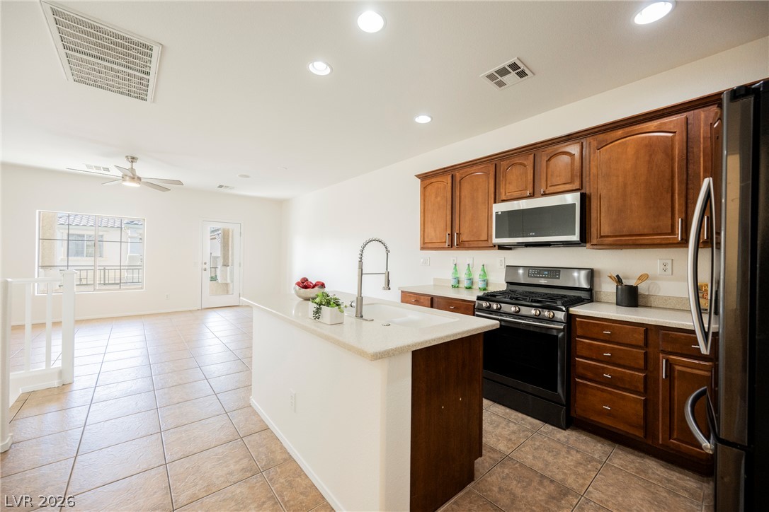 9617 Sharp Horn Court Property Photo 5