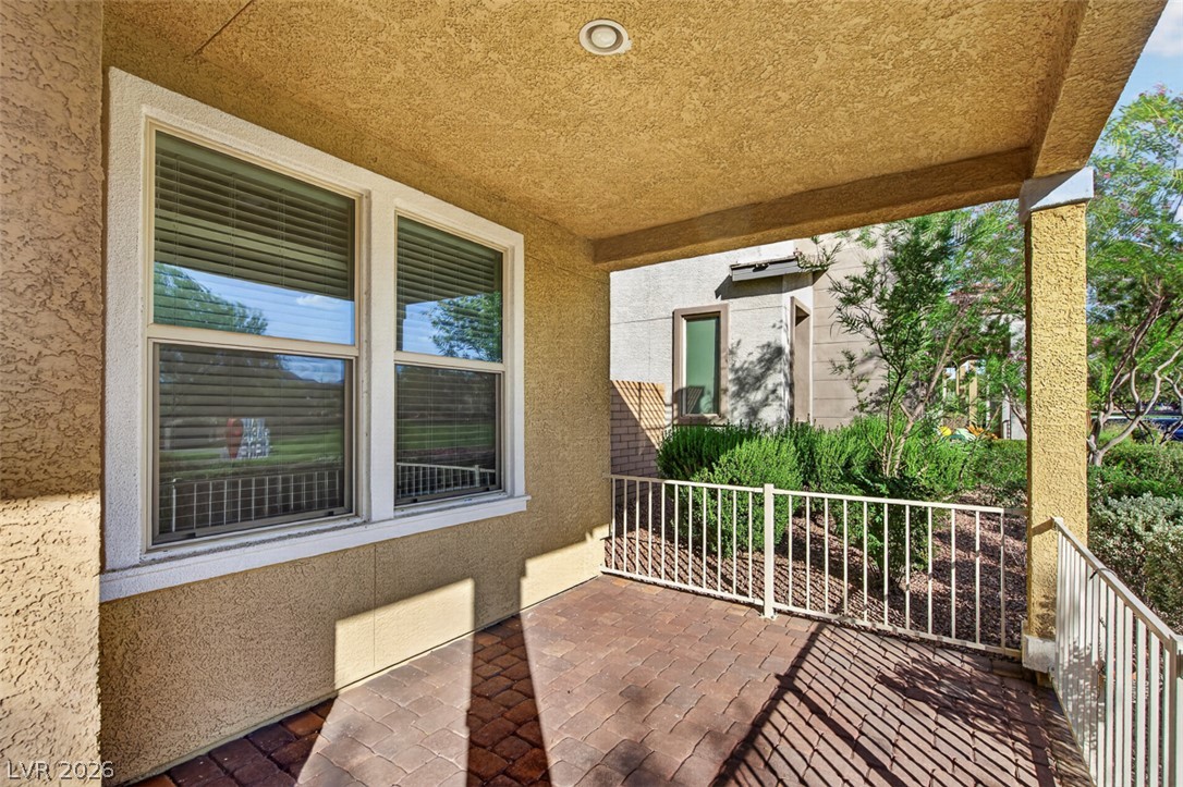 1100 East Sunset Road Property Photo 5
