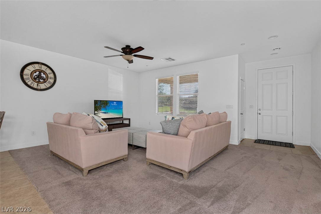 1100 East Sunset Road Property Photo 7