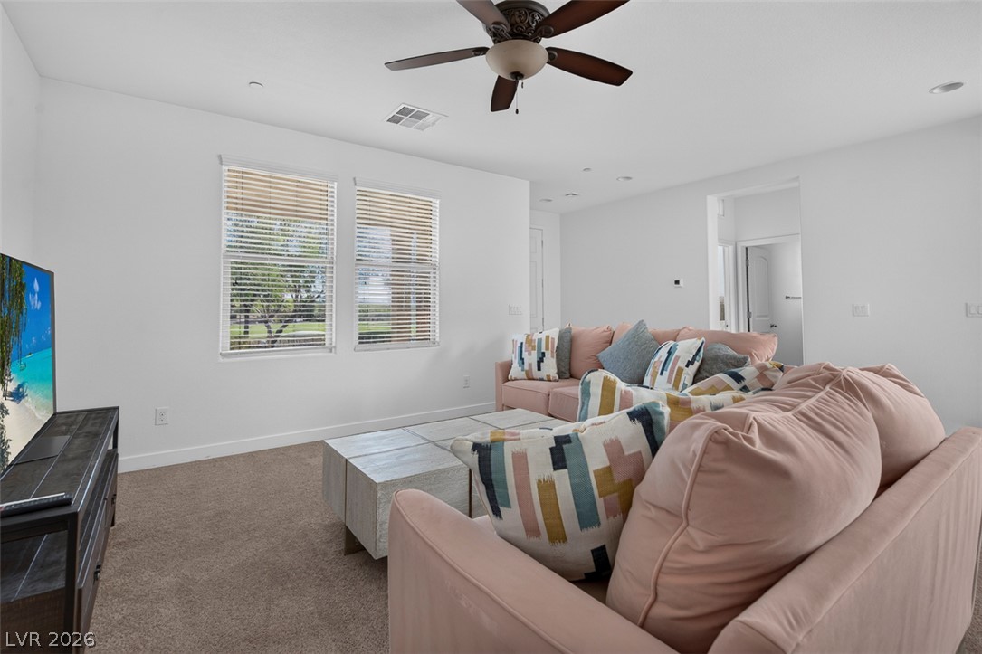 1100 East Sunset Road Property Photo 8