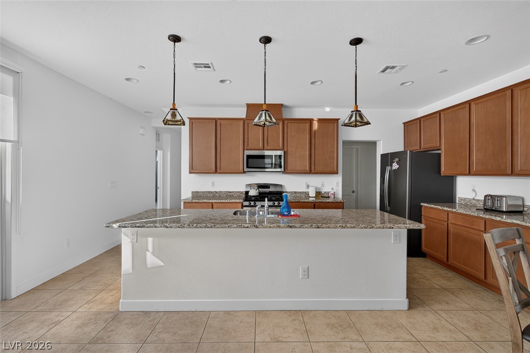 1100 East Sunset Road Property Photo 11