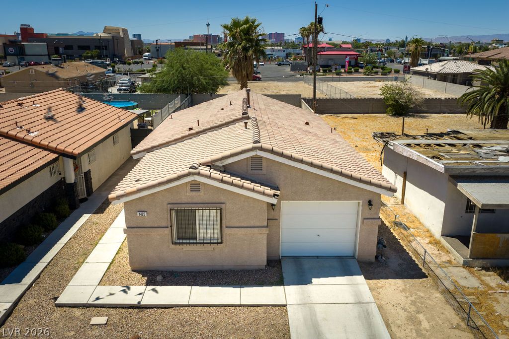 1425 Hassell Avenue Property Photo 3