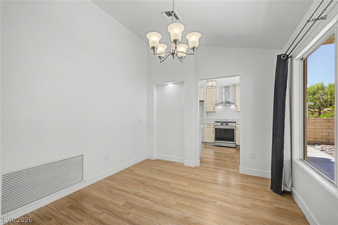 3017 Hawksdale Drive Property Photo 8