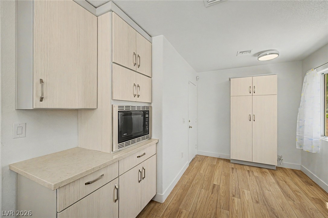 3017 Hawksdale Drive Property Photo 10