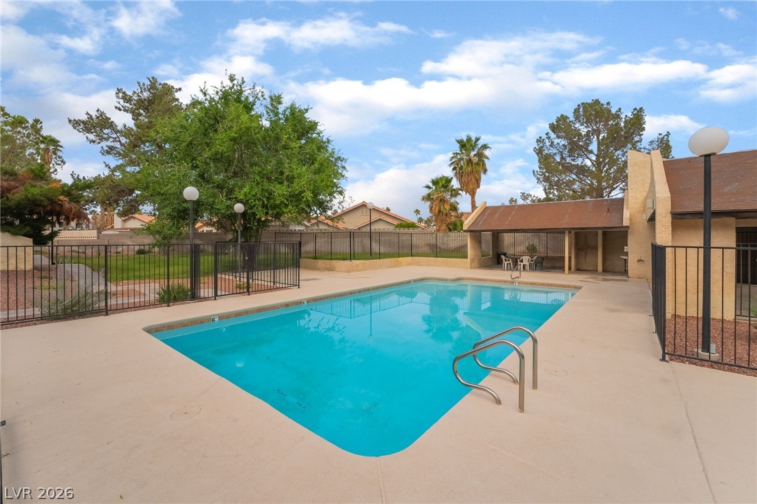 3949 South Torrey Pines Drive Property Photo 34