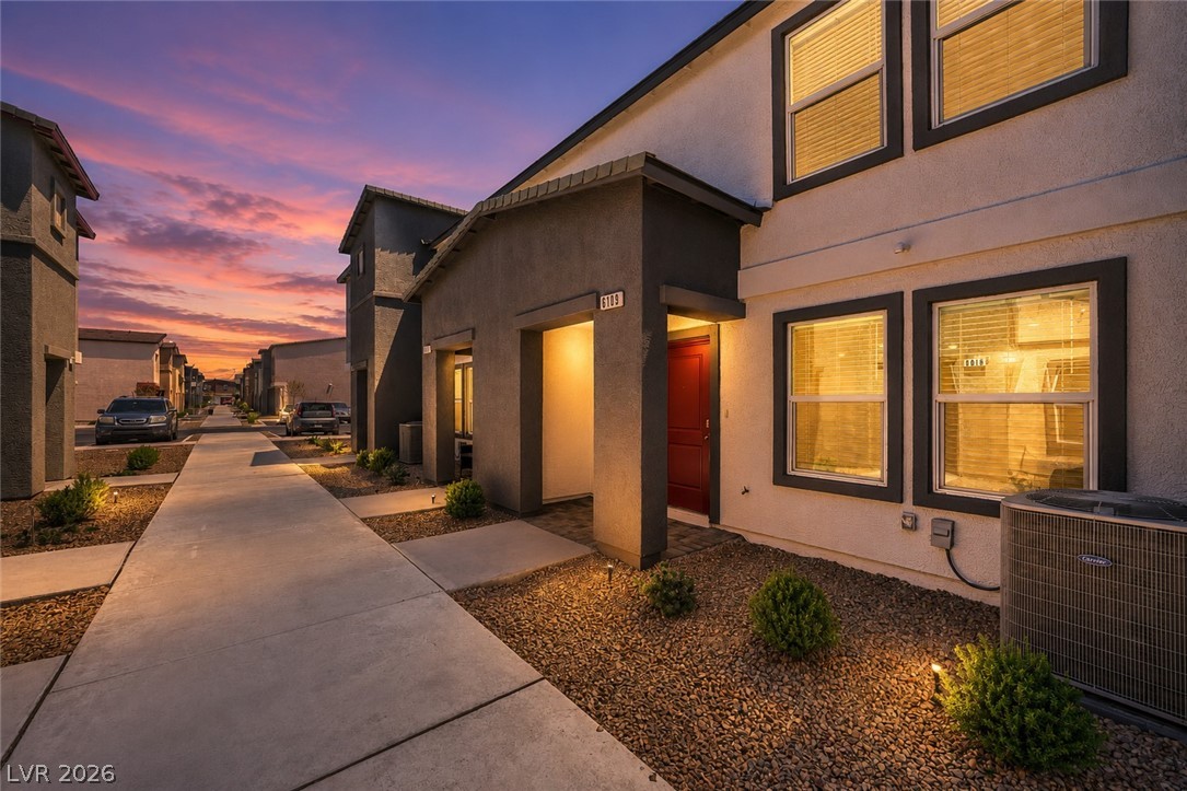 6109 Hibiscus Garden Street Property Photo 1