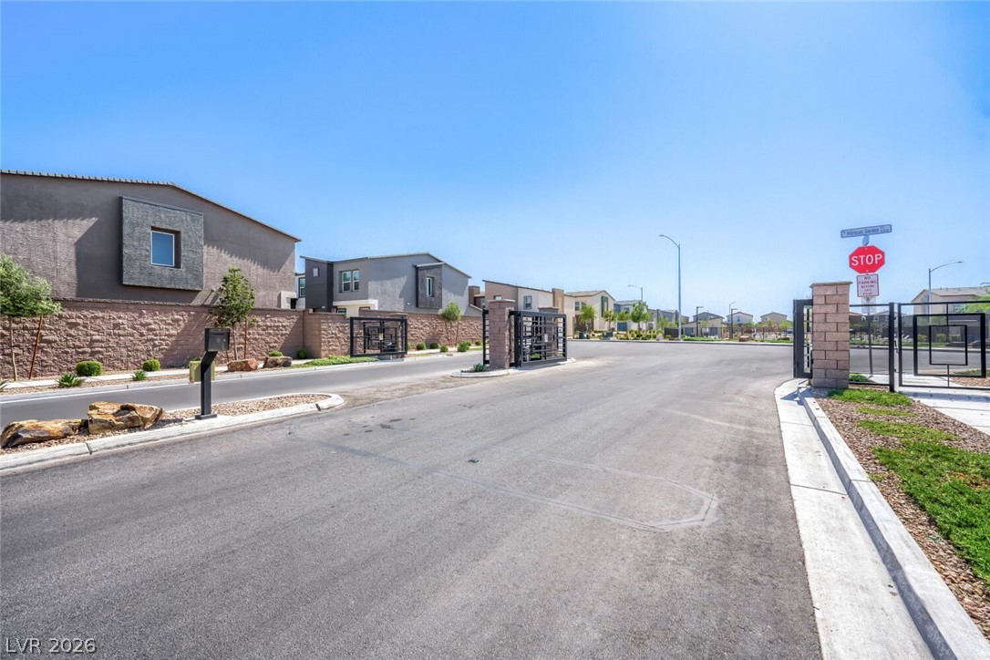 6109 Hibiscus Garden Street Property Photo 4