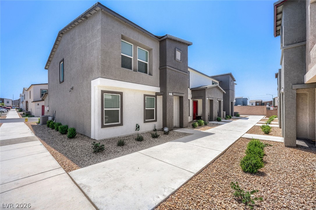 6109 Hibiscus Garden Street Property Photo 9