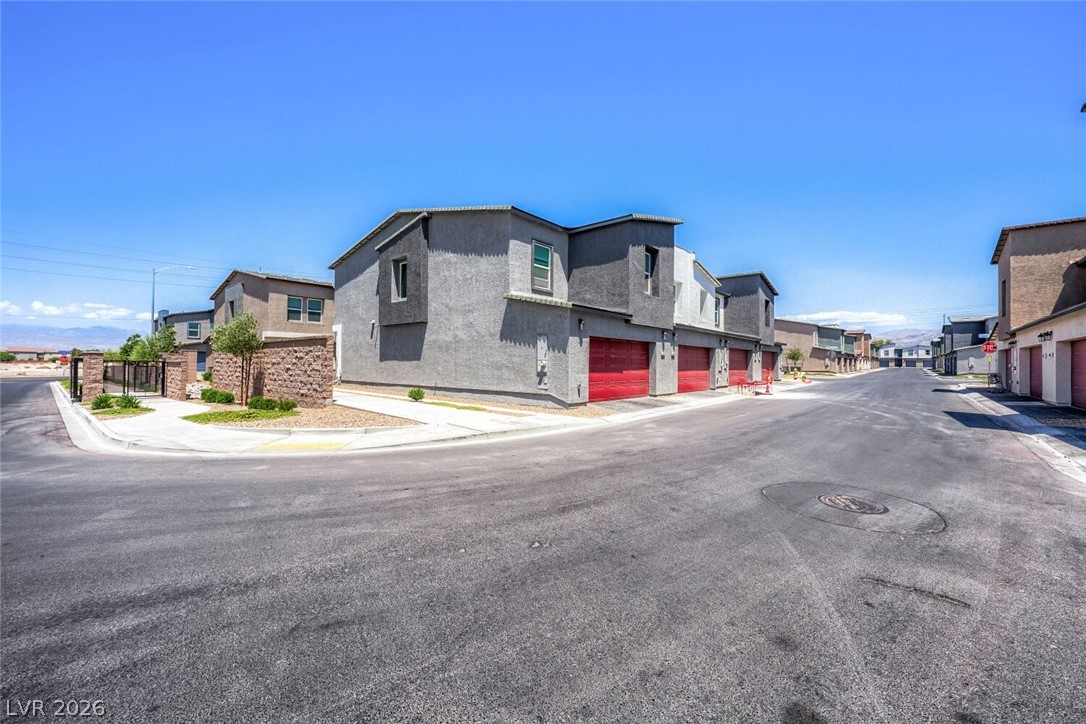 6109 Hibiscus Garden Street Property Photo 44