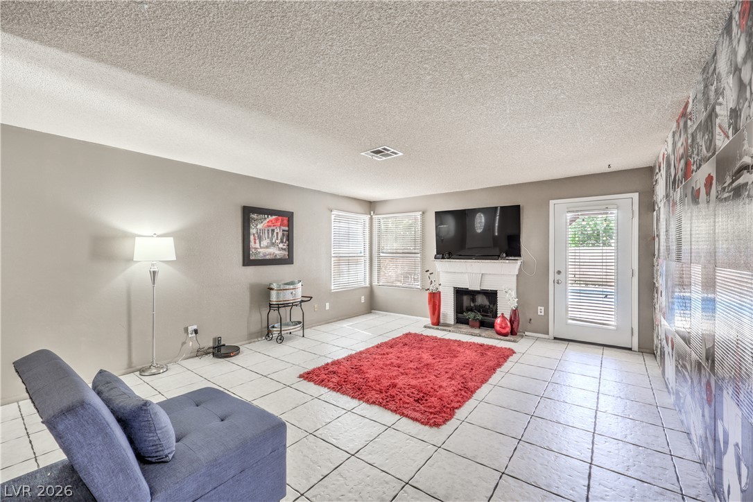 6633 Crosstimber Court Property Photo 5