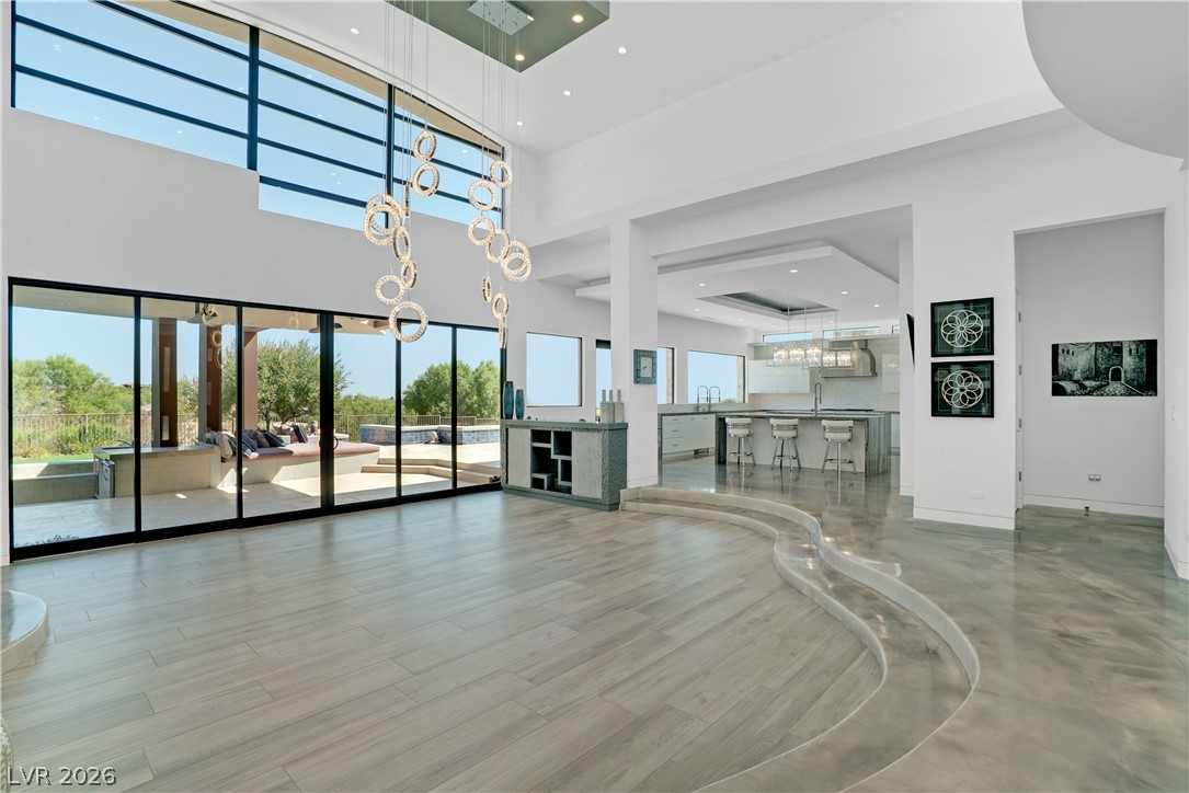 10 Ridge Blossom Road Property Photo 13