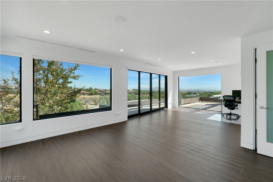 10 Ridge Blossom Road Property Photo 29