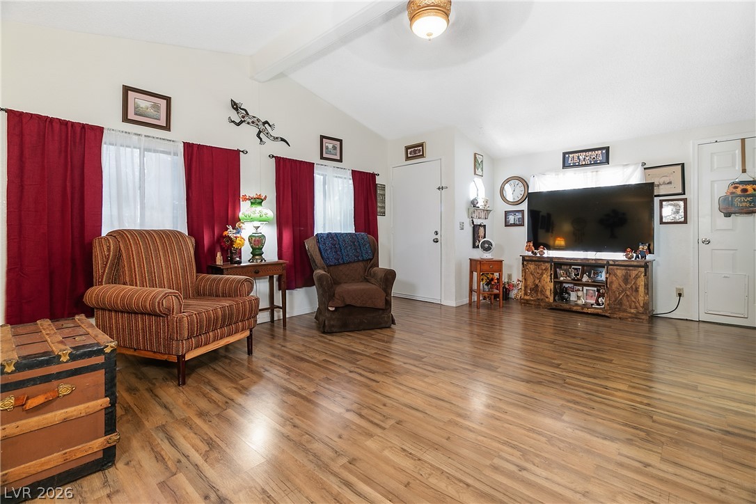1690 Solano Lane Property Photo 4
