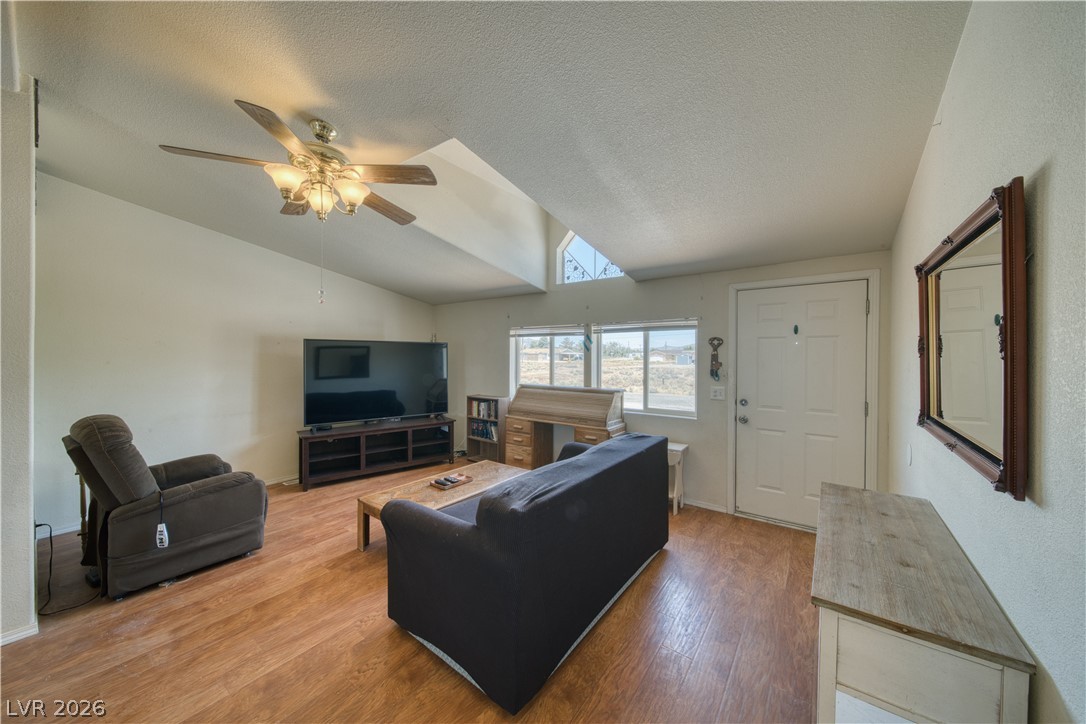 2931 Rio Rancho Drive 4 Property Photo 4