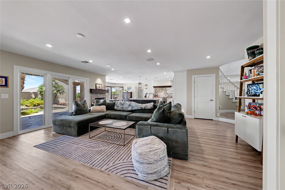 8986 Sidebrook Court Property Photo 8