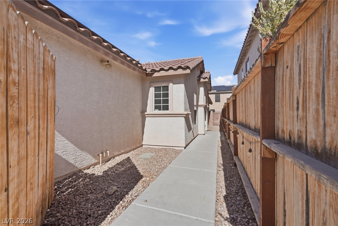 8432 Warthen Meadows Street Property Photo 4
