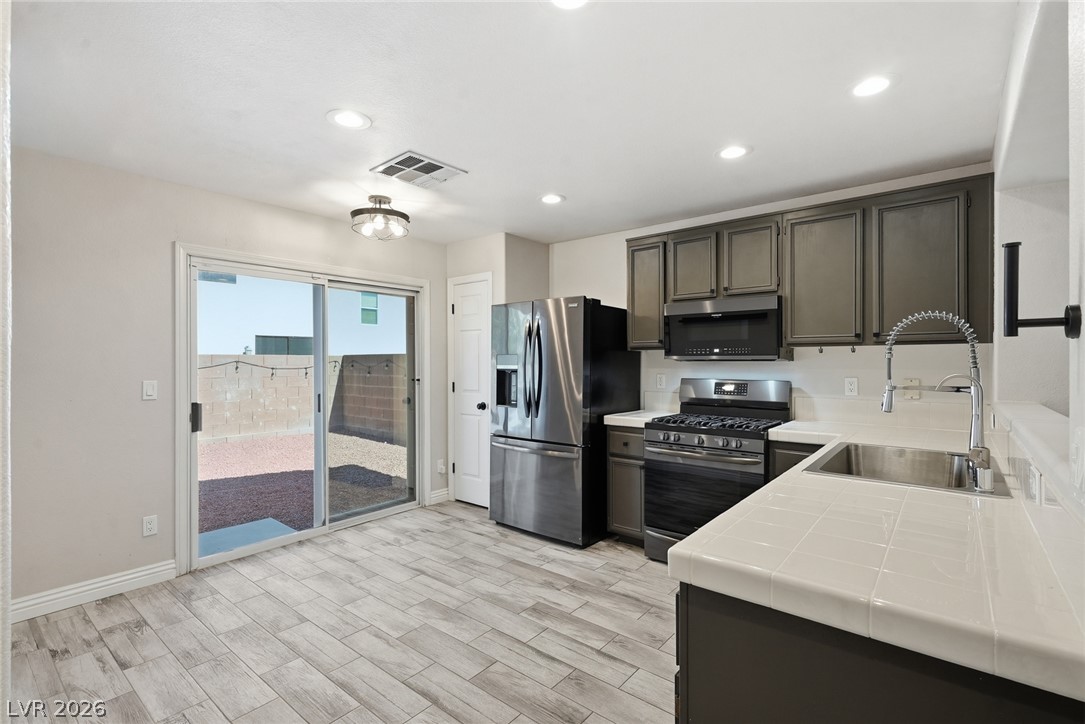 8432 Warthen Meadows Street Property Photo 8
