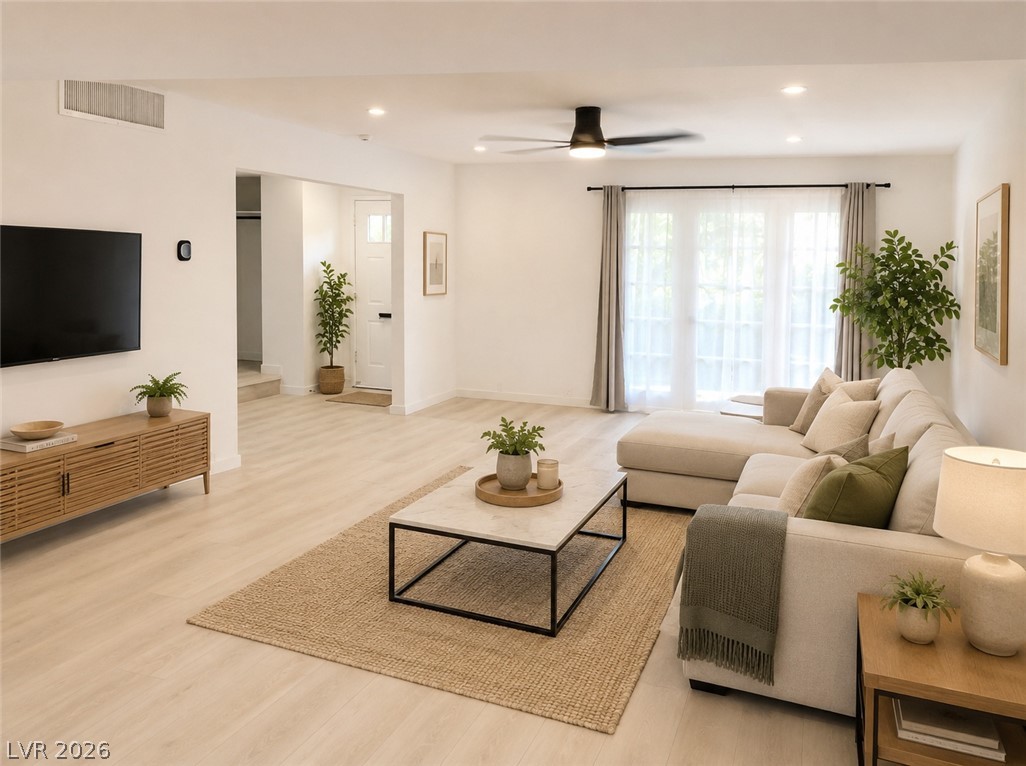 534 Tam O Shanter Property Photo 4