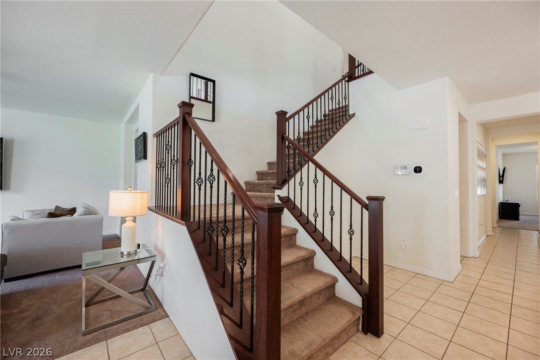 12253 Nasino Avenue Property Photo 9