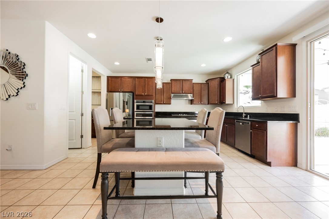 12253 Nasino Avenue Property Photo 17