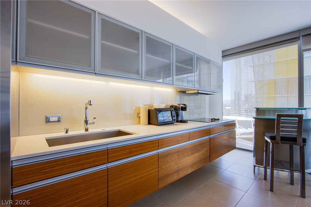 3722 Las Vegas Boulevard 810 Property Photo 10