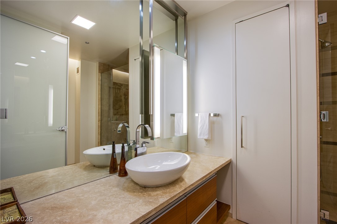 3722 Las Vegas Boulevard 810 Property Photo 11