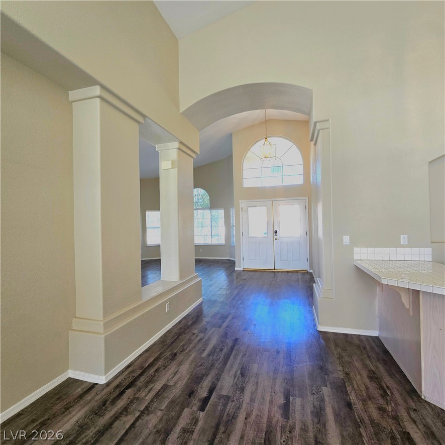 1445 Castle Crest Drive Property Photo 3