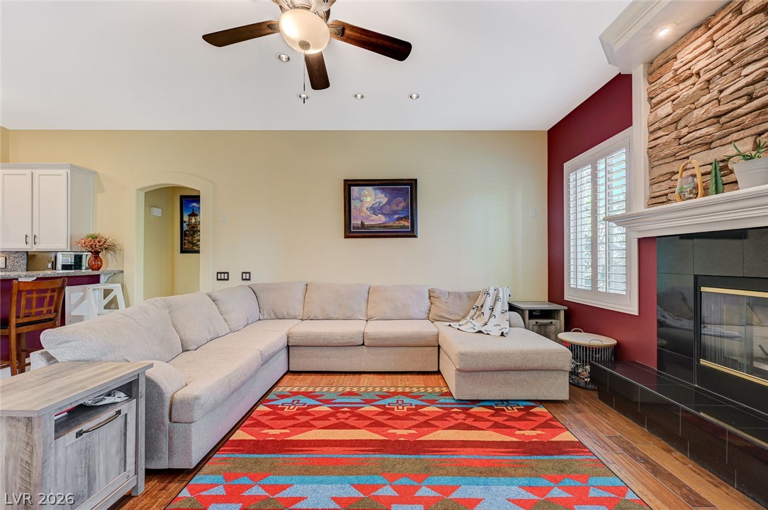 10800 Cedar Forest Avenue Property Photo 6