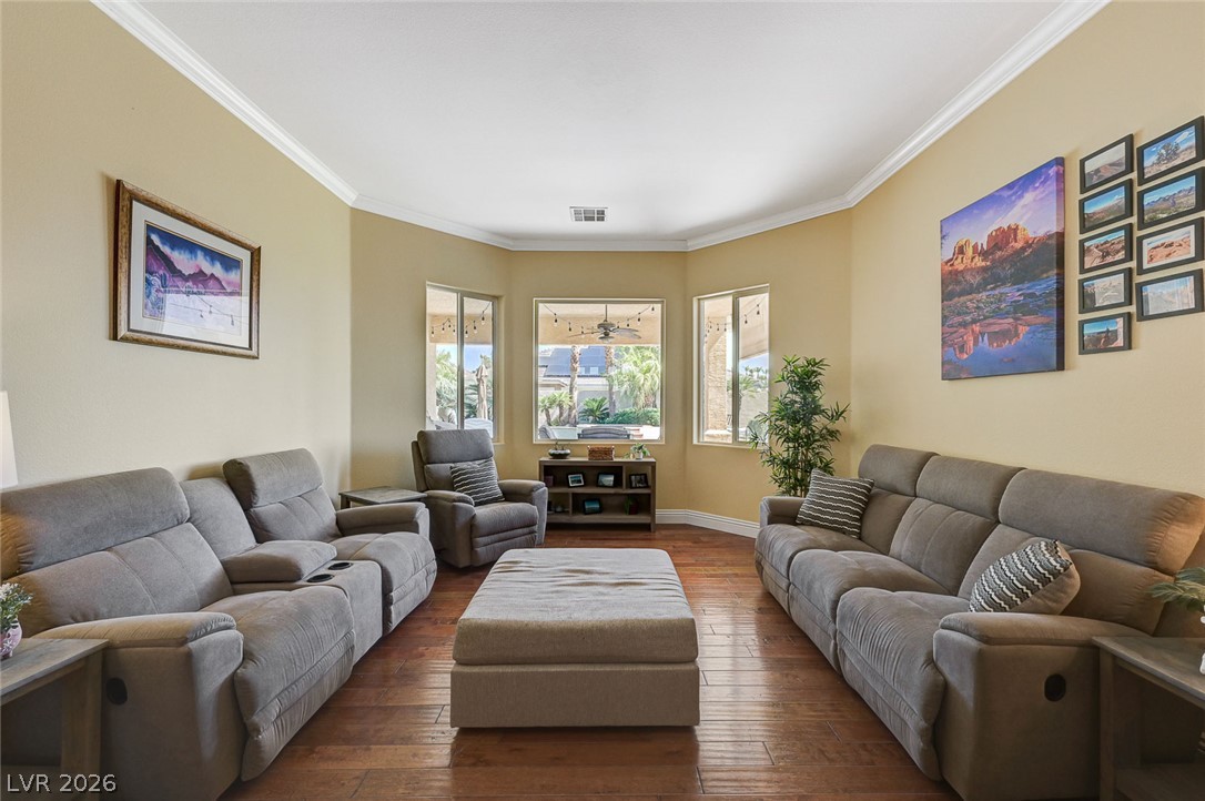 10800 Cedar Forest Avenue Property Photo 8