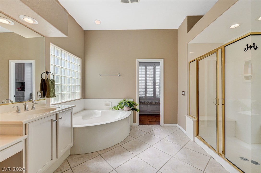 10800 Cedar Forest Avenue Property Photo 14