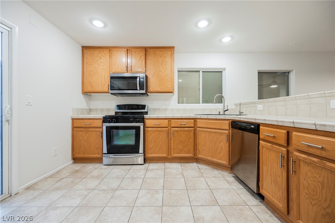 445 Royal Bridge Drive Property Photo 3