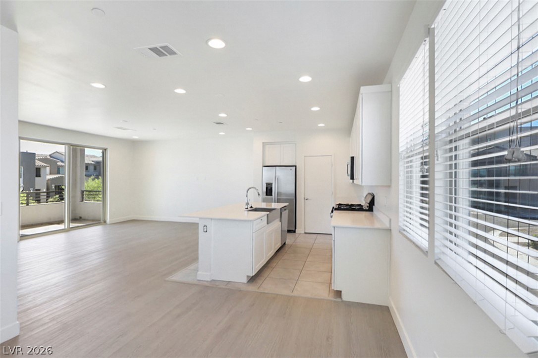 11604 Kindle Corner Avenue Property Photo 24