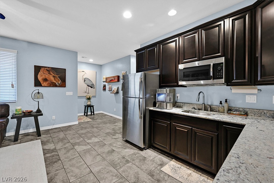 6565 Mission Crest Avenue Property Photo 12