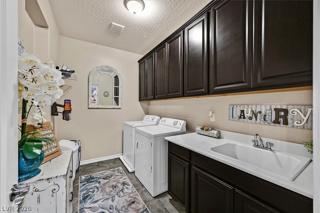 6565 Mission Crest Avenue Property Photo 13
