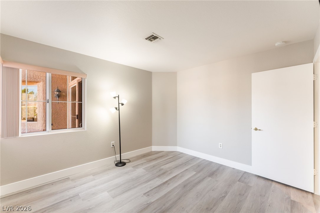 8841 Faircrest Drive Property Photo 23