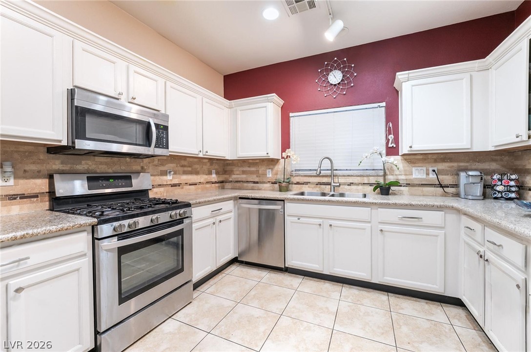 5113 Mambo Vista Avenue Property Photo 4